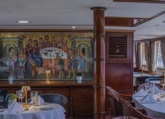 Barca di lusso: Sala da pranzo