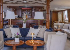 Barca di lusso: Salone